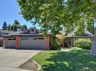 9483 Crowell Dr, Elk Grove, CA 95624