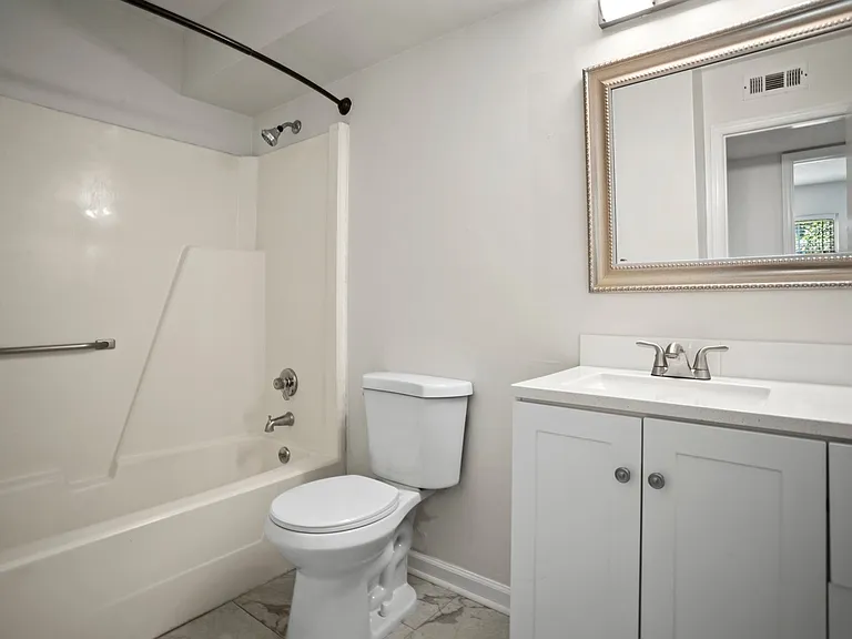 5659 Hornaday Rd #B — Photo 14