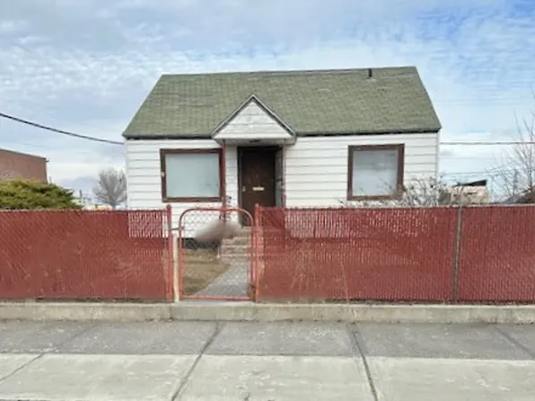 602 W 4th Ave, Moses Lake, WA 98837