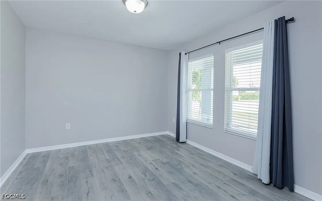4 bed, 3.0 bath, 3210 sqft, $4,000 — Photo 3