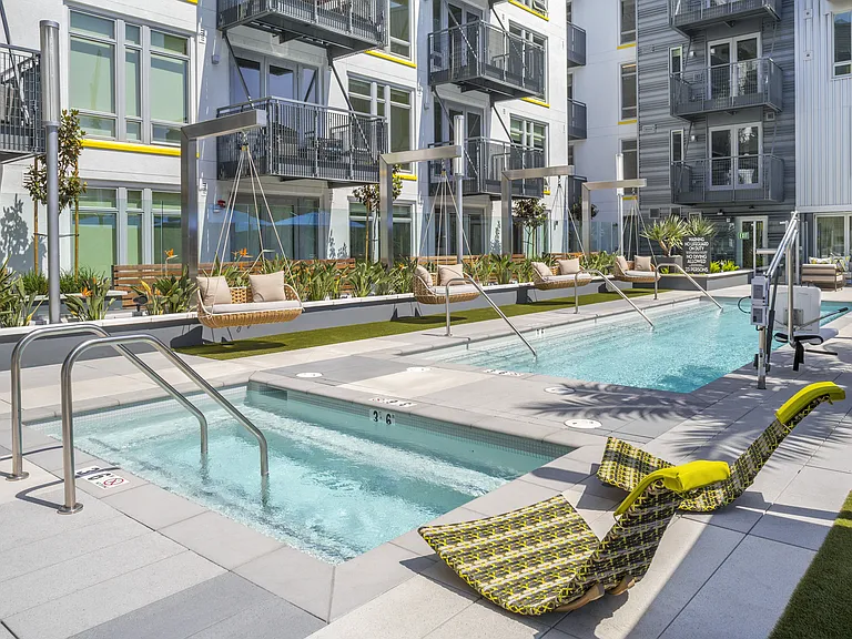 mResidences Olympic & Olive — Photo 12