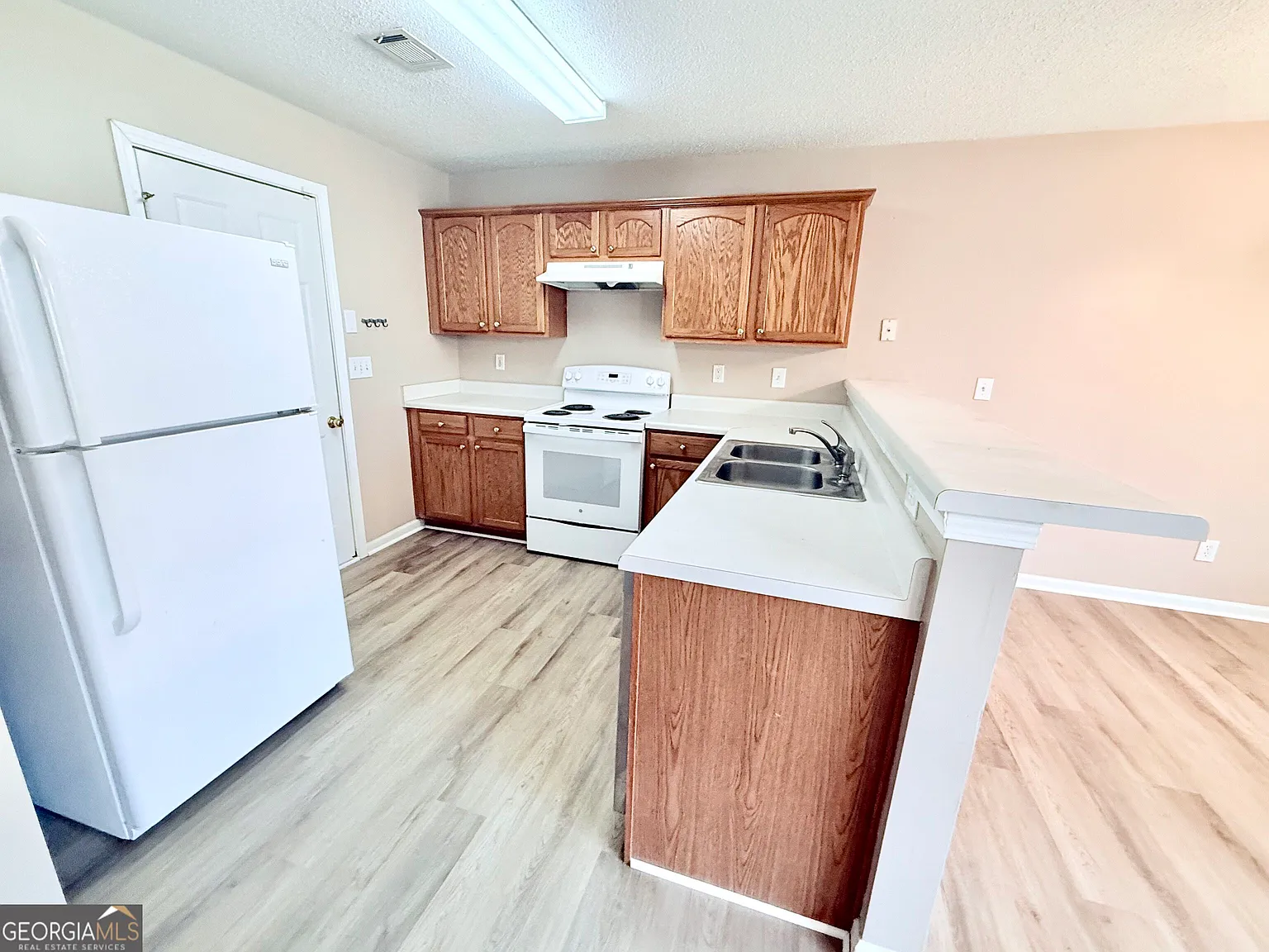 2 bed, 2.5 bath, 1137 sqft, $1,450 — Photo 3