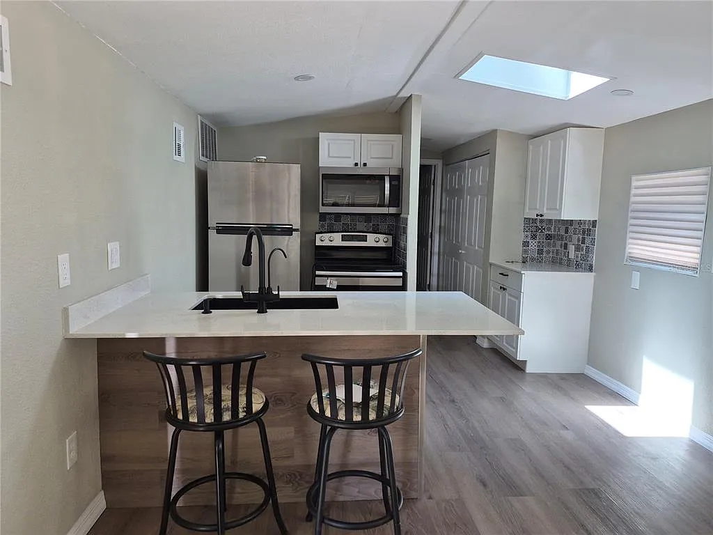 1 bed, 1.0 bath, 724 sqft, $1,500 — Photo 3