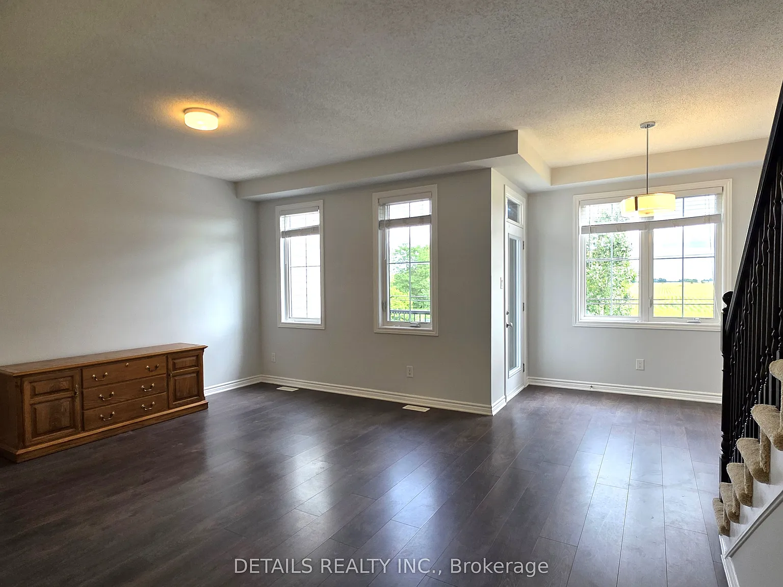 2 bed, $2,400 — Photo 4