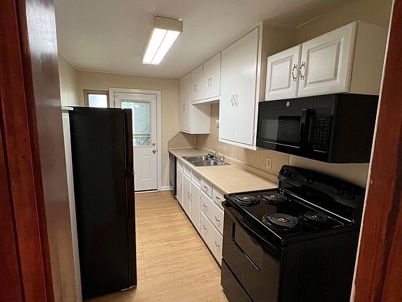 3rd image of 1502 W 6th Ave APT B