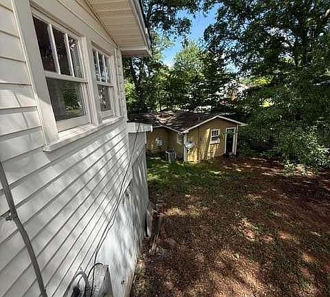 5th image of 920 Cardinal Dr