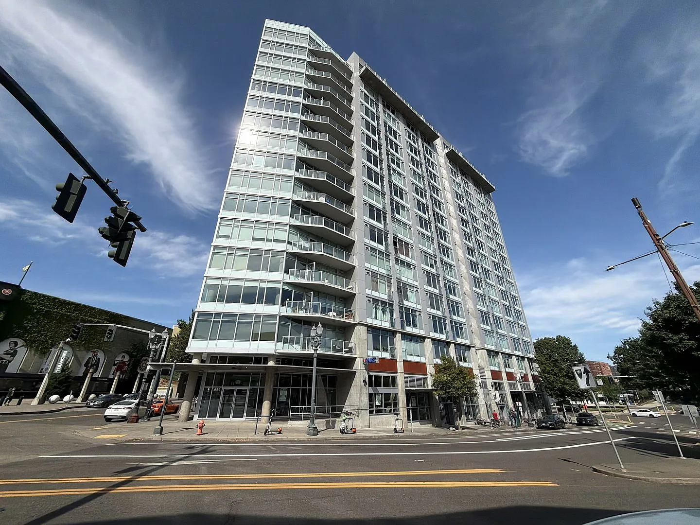 Charming 1 bedroom 1 bath Condo in Portland's Downtown Goose Hollow Neighborhood, with Utilities ... — Photo 2
