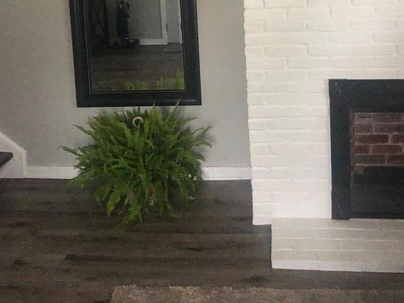 4th image of 302 Saint Andrews Dr