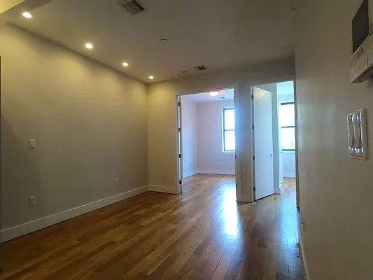 Rented by Lofts and Flats LLC | media 52