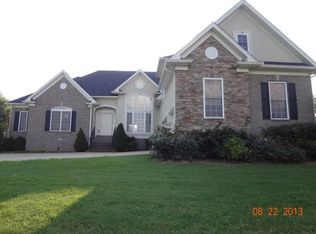 239 Watt Nolen Rd, Cottontown, TN 37048