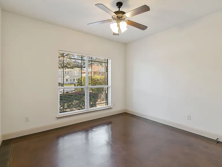 2928 Forest Park Blvd — Photo 10