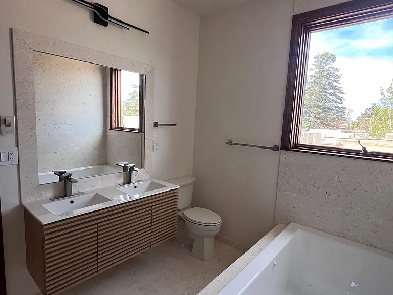 1022 Don Diego Ave #D — Photo 12