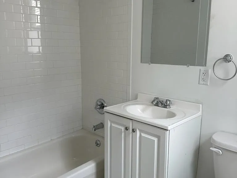 602 Washington St #2 — Photo 4