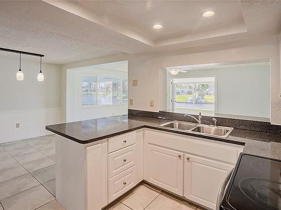 4th image of 3234 Rock Valley Dr