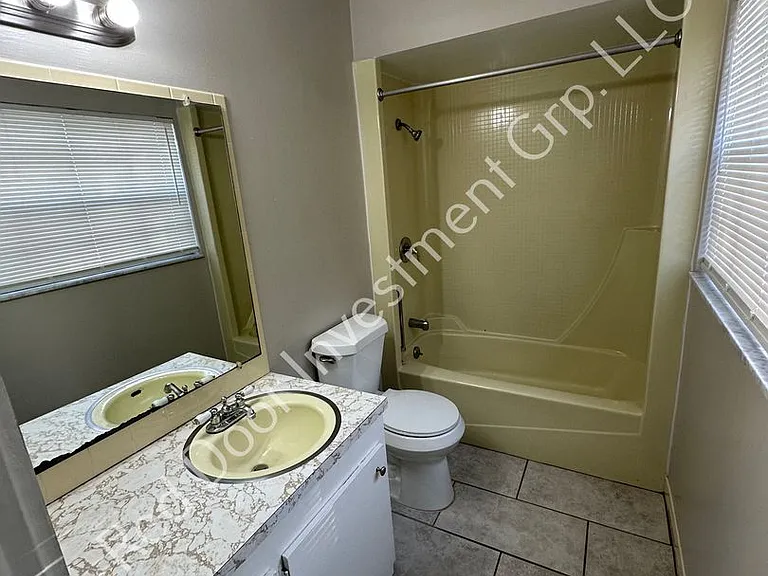 1 & 2 Bedrooms Available in Downtown St. Cloud — Photo 13