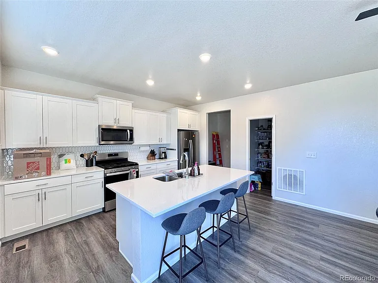 6134 Sugarloaf St — Photo 3