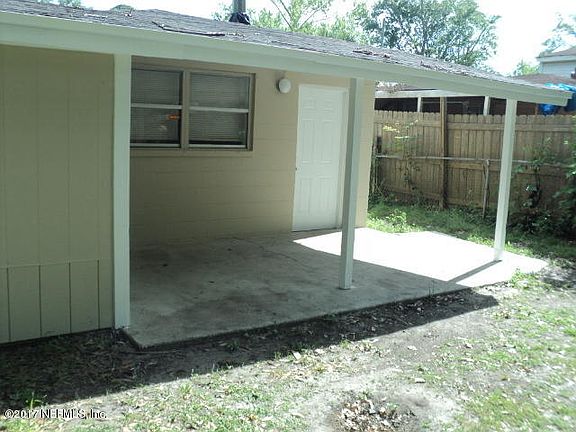 3rd image of 6745 Jack Horner Ln