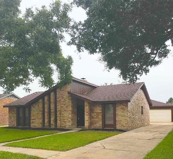 1st image of 10206 Sagemill Dr