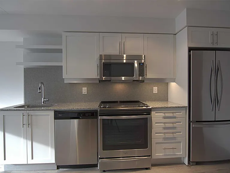 400 Adelaide St E #2202 — Photo 6