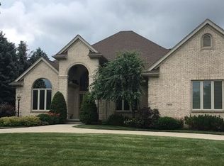 7409 Valhalla Dr, Maumee, OH 43537