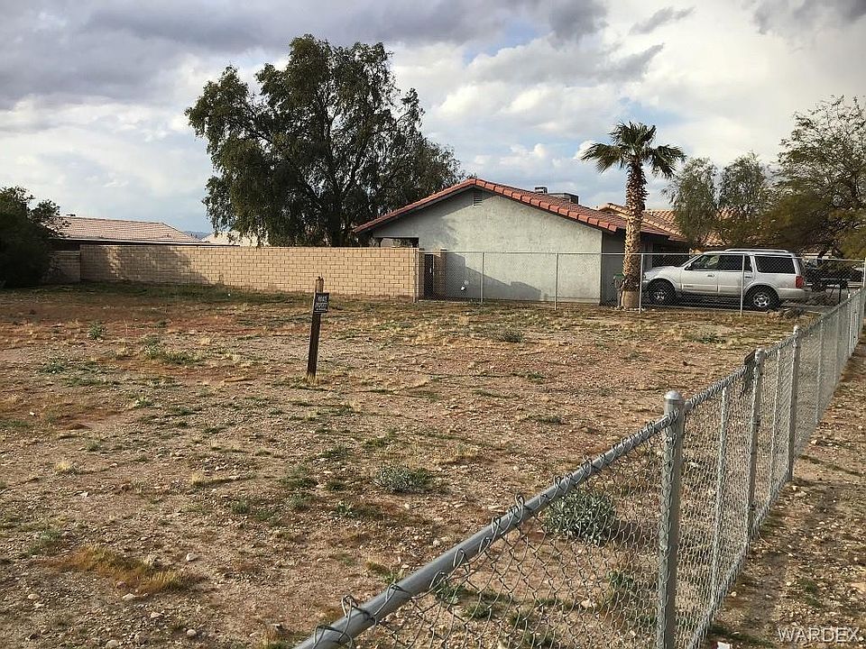 2nd image of 5727 S Ruth Dr