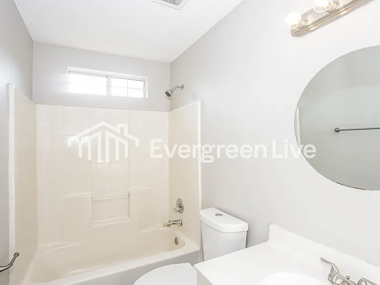 7211 Meadow Glen Dr — Photo 7