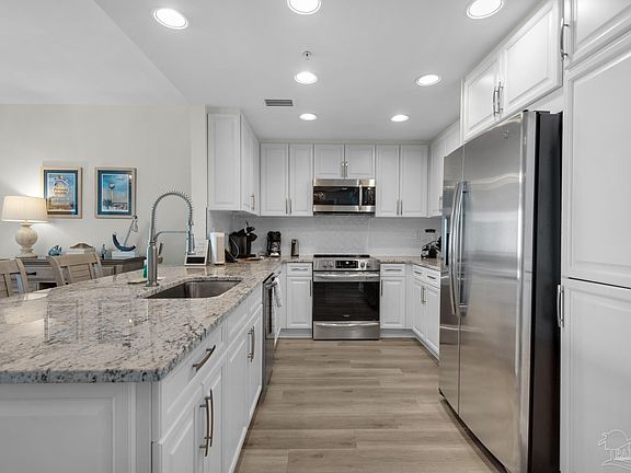 4th image of 2 Portofino Dr Suite 1005