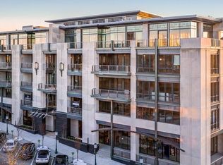 369 N Old Woodward Ave #202, Birmingham, MI