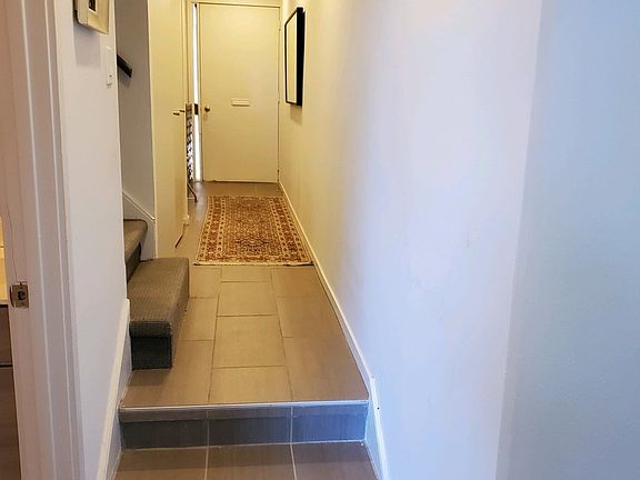 3rd image of 114 Wright Ln