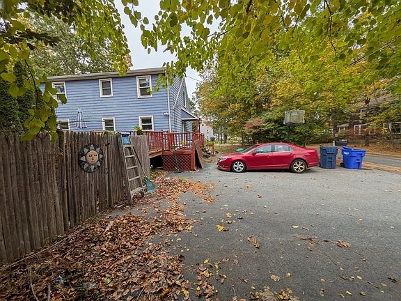 5th image of 115 Parker St