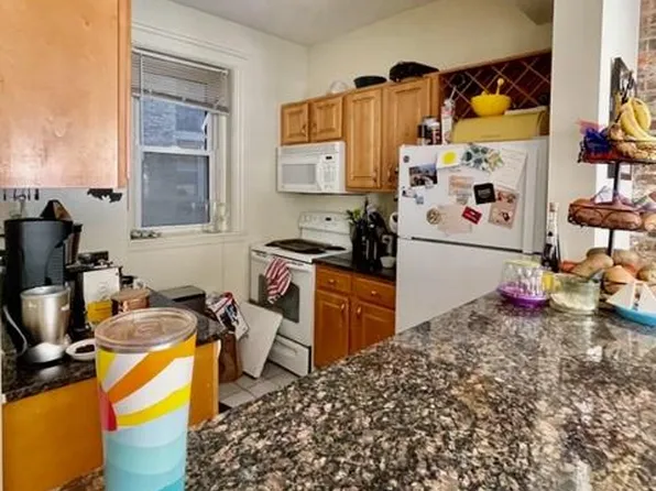 196 Park Dr #2, Boston, MA 02215