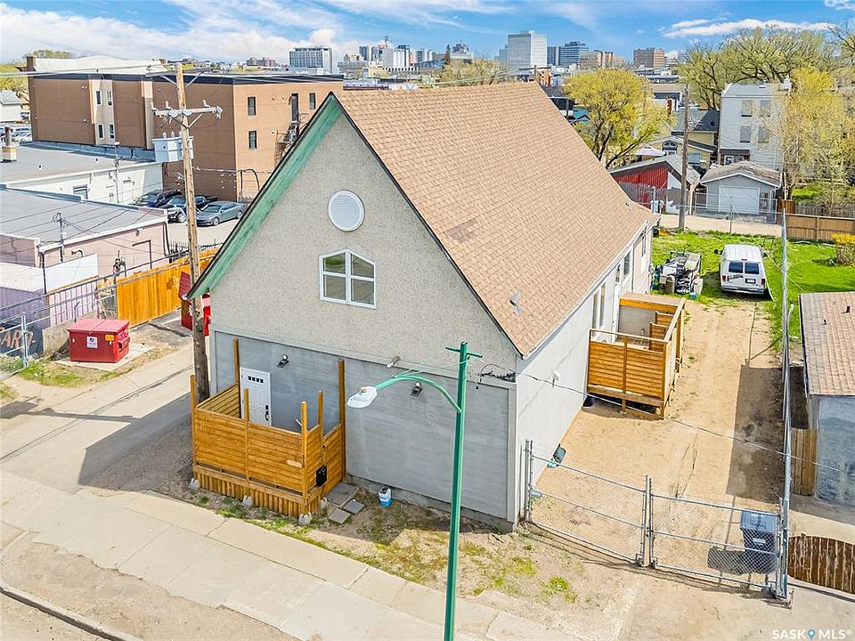 1st image of 310 F AVENUE S