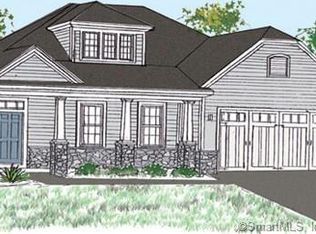 1 Tarry Town Ln #1, East Lyme, CT 06333