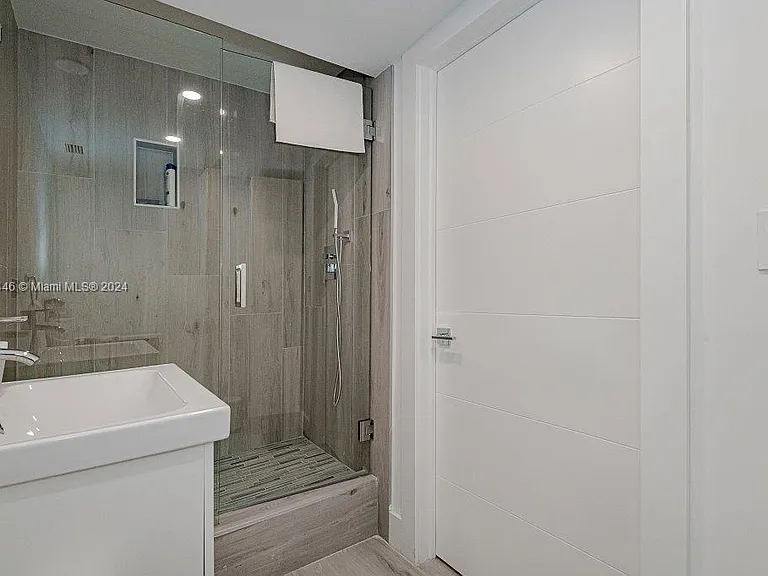 2301 Collins Ave #1115 — Photo 20