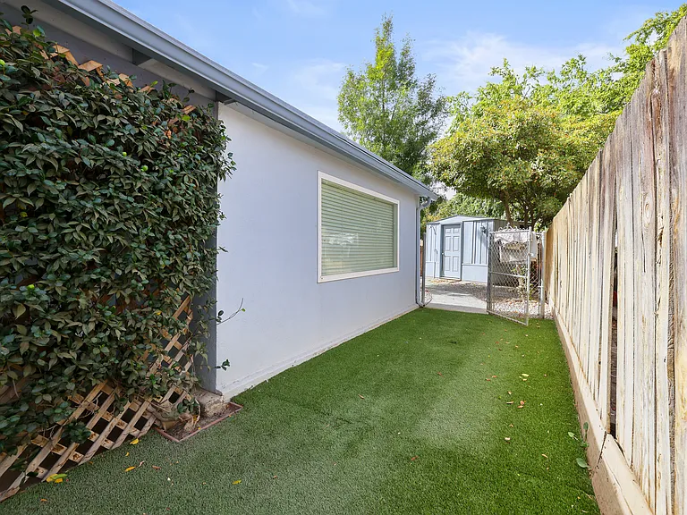 3636 W Tulare Ave — Photo 44