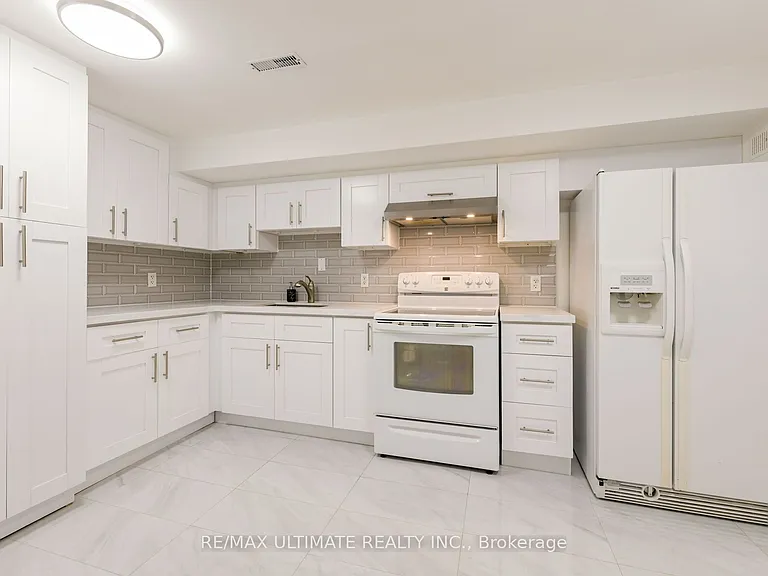 1255 Forestwood Dr — Photo 10