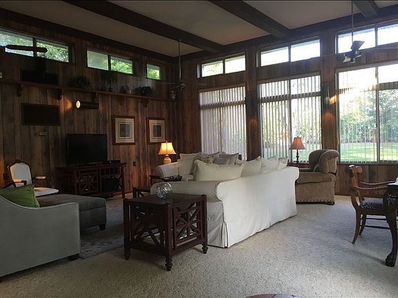 2nd image of 11 Carson Ave