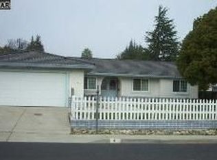 4 Kingswood Dr, Pittsburg, CA
