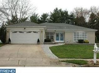 7 Ardleigh Ct, Mount Laurel, NJ 08054