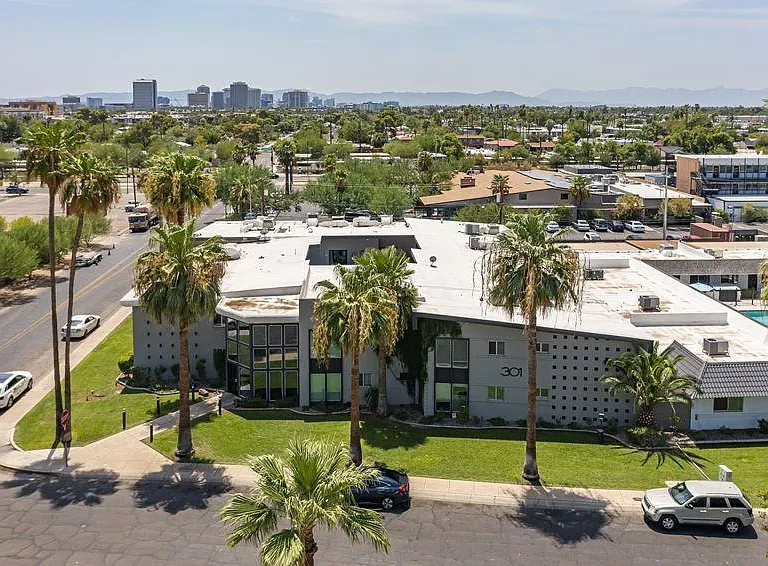 Skylar Apartments — Photo 13