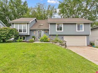 3411 Mirror Ln, Bellevue, NE 68123