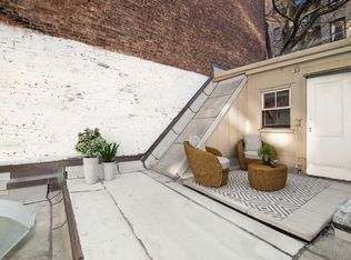 28 Jane St #1, New York, NY 10014