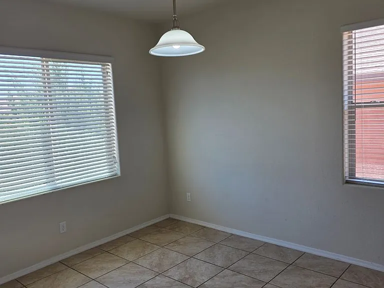 10915 Topacio St NW — Photo 14