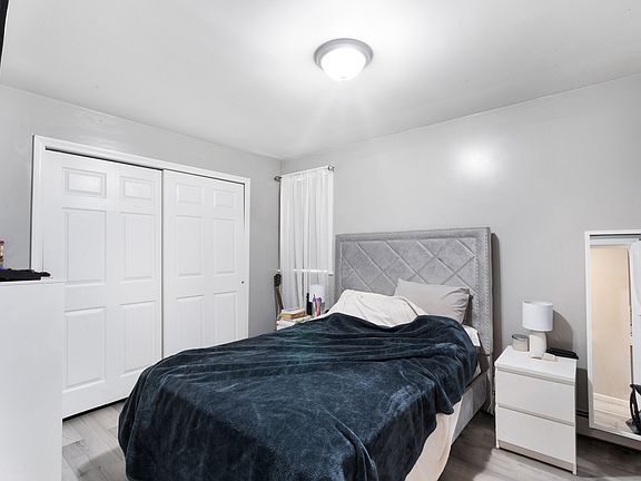 3rd image of 279 Belmont Ave Floor 1