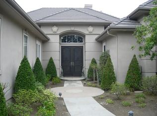 2525 W Lake Van Ness Cir, Fresno, CA 93711