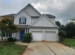 2408 Brathay Ct, Charlotte, NC 28269