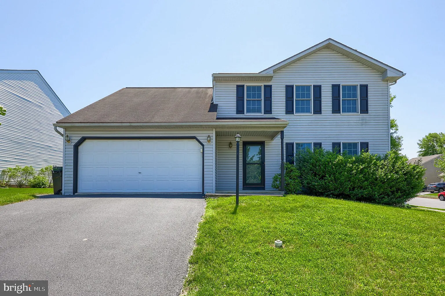 502 Chickadee Dr photo 1