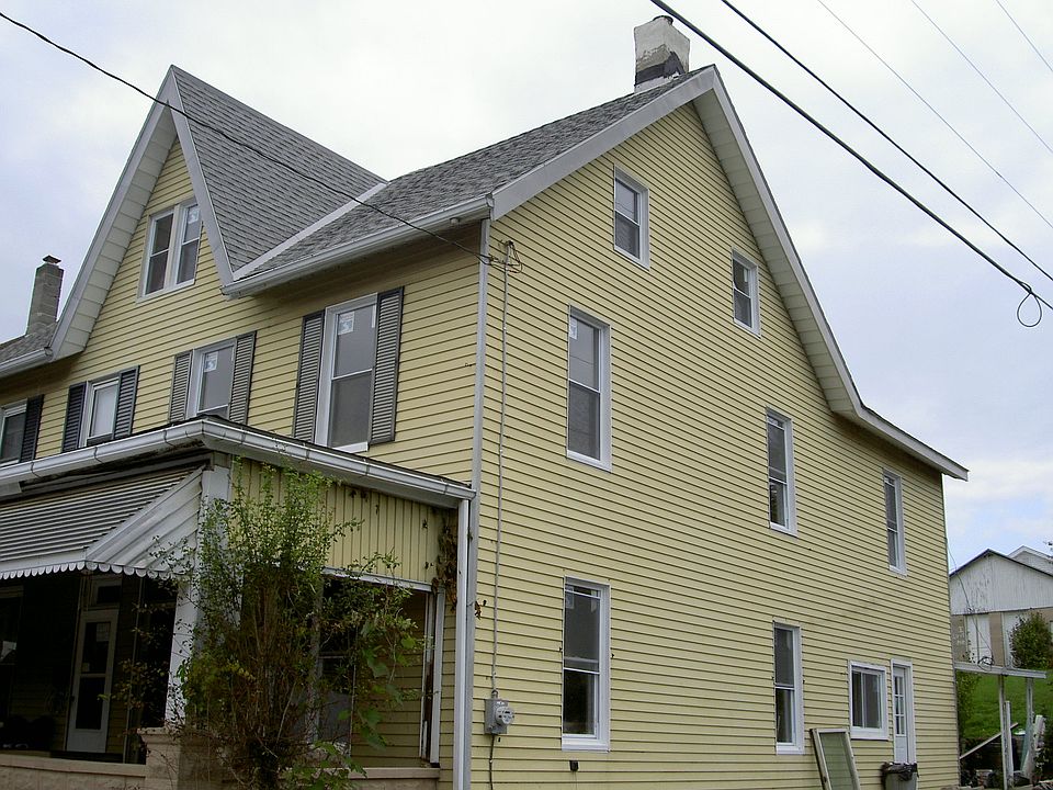 Corner lot