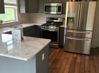 221 E Wisconsin St, Palmyra, WI 53156