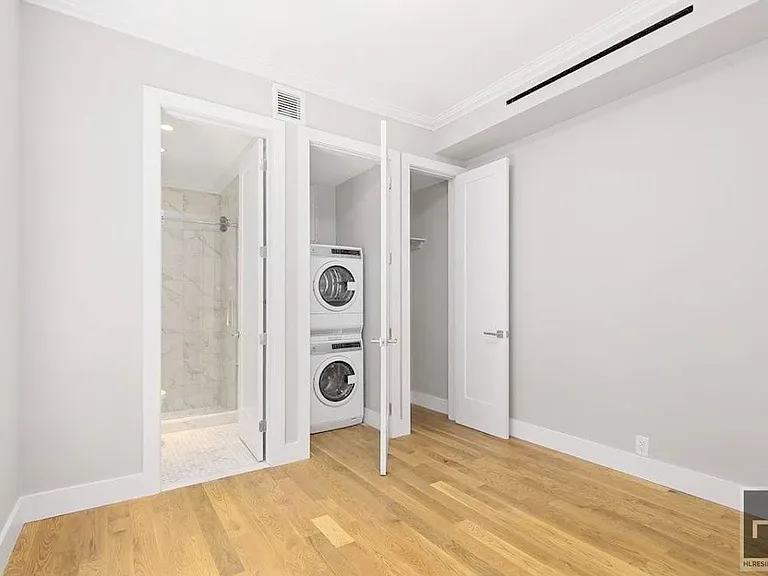 252 W 76th St #5C — Photo 4